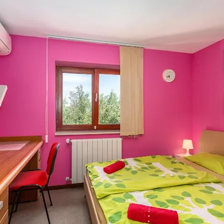 With Pool, Jacuzzi, Sauna, Fitness, Playground & Wine Cellar