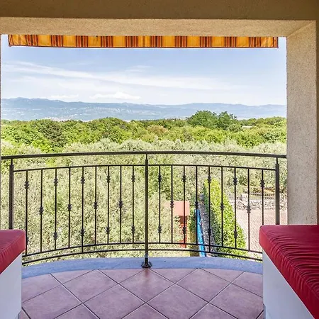Willa With Pool, Jacuzzi, Sauna, Fitness, Playground & Wine Cellar *