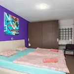 With Pool, Jacuzzi, Sauna, Fitness, Playground&wine Cellar Villa *