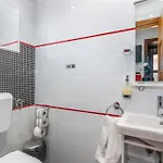 With Pool, Jacuzzi, Sauna, Fitness, Playground&wine Cellar Villa *