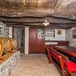 Villa With Pool, Jacuzzi, Sauna, Fitness, Playground&wine Cellar Gostinjac