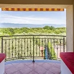 Villa With Pool, Jacuzzi, Sauna, Fitness, Playground&wine Cellar *