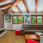 Villa With Pool, Jacuzzi, Sauna, Fitness, Playground&wine Cellar Gostinjac